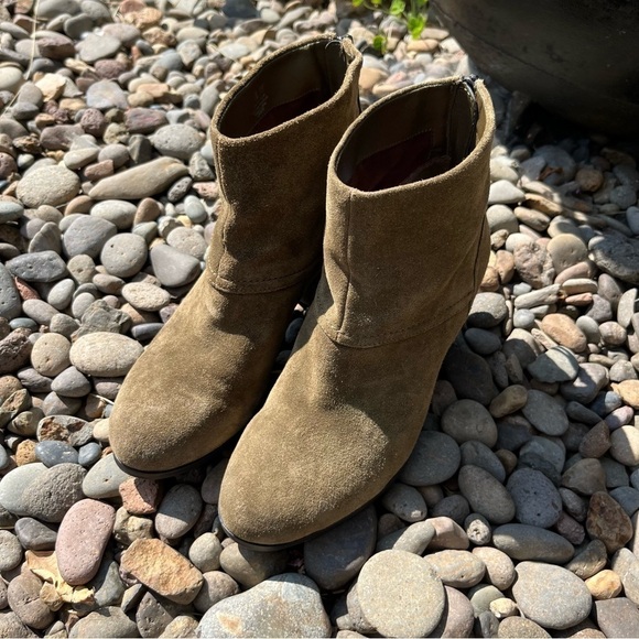 Sam Edelman Larkin Olive Suede Ankle Boots 7.5 - Picture 1 of 10